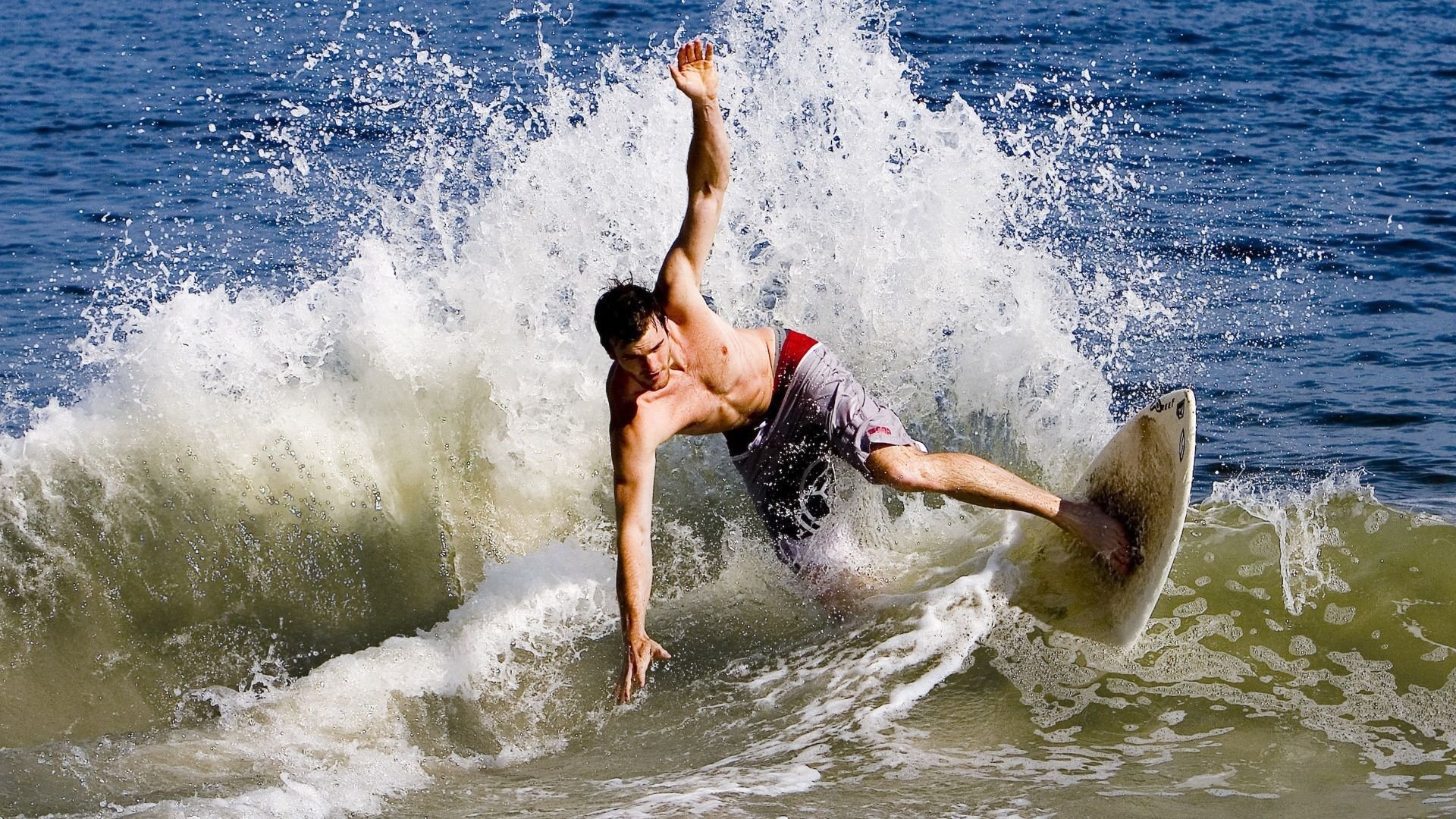 当红色遇见红色，克莱·汤普森如何让公牛与火箭的碰撞变成个人交响曲