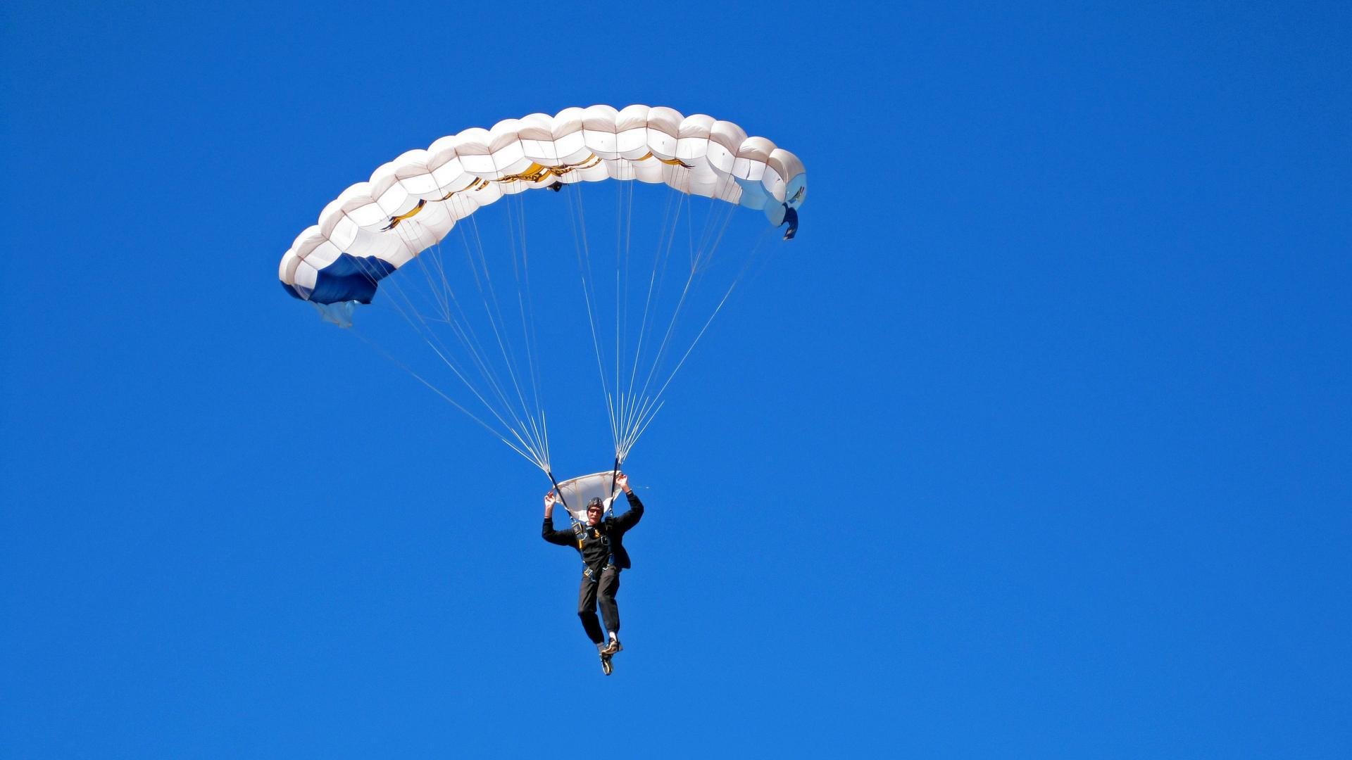 伊拉克决胜局带走那不勒斯，厄德高成为关键先生，一场跨越地域的足球传奇