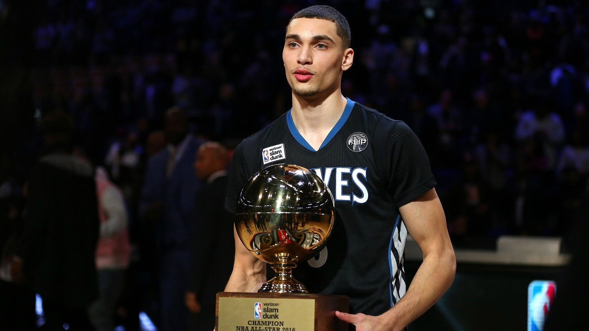 东瀛武士破坚冰，许昕惊艳四座—当坚韧遇上艺术，体育精神无国界