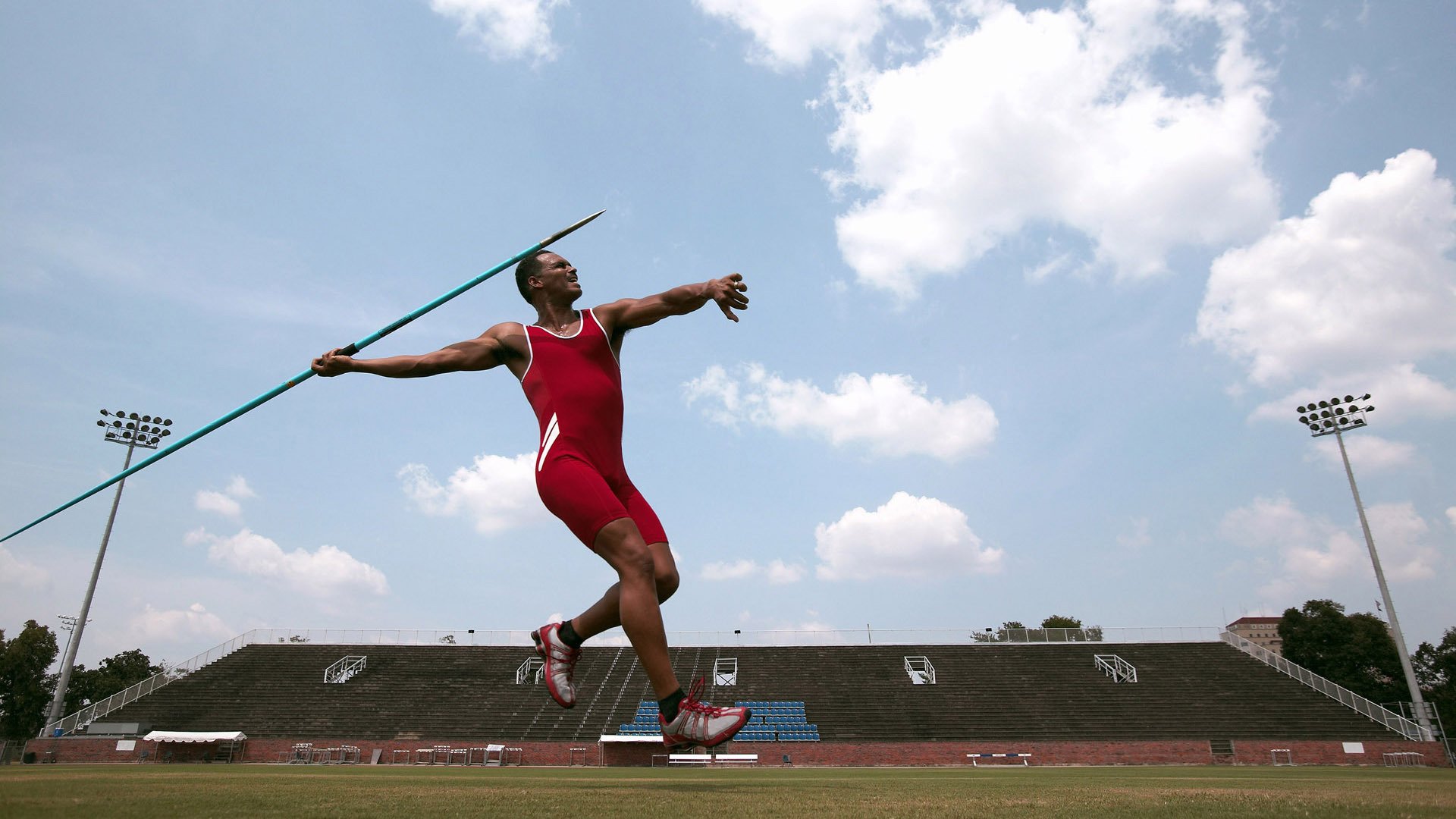 当波兰铁骑轻取高卢雄鸡，张继科式惊艳已成体育精神的永恒注脚