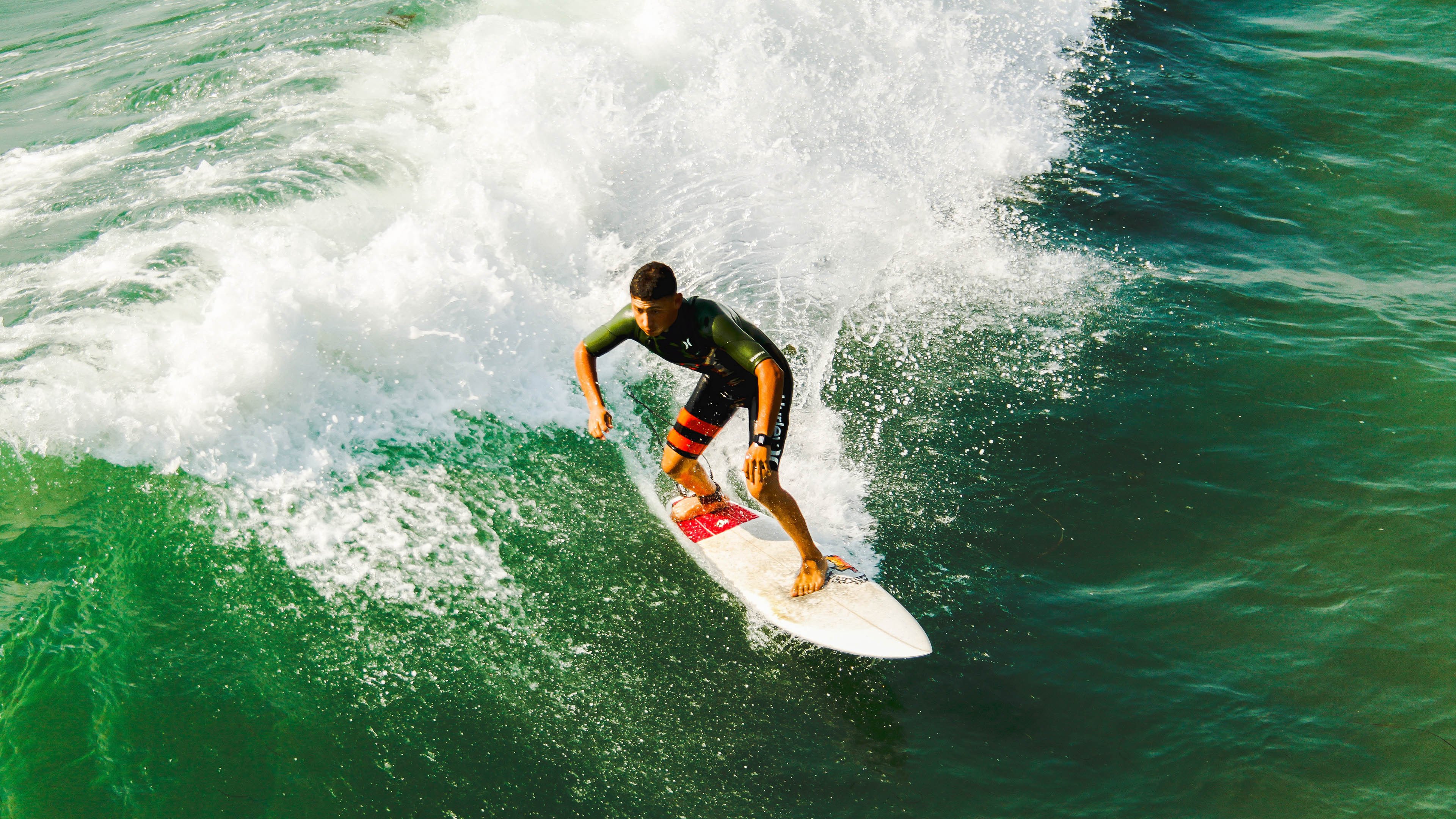 羽坛冰与火，中国队险胜丹麦队，桃田贤斗刷新纪录之夜